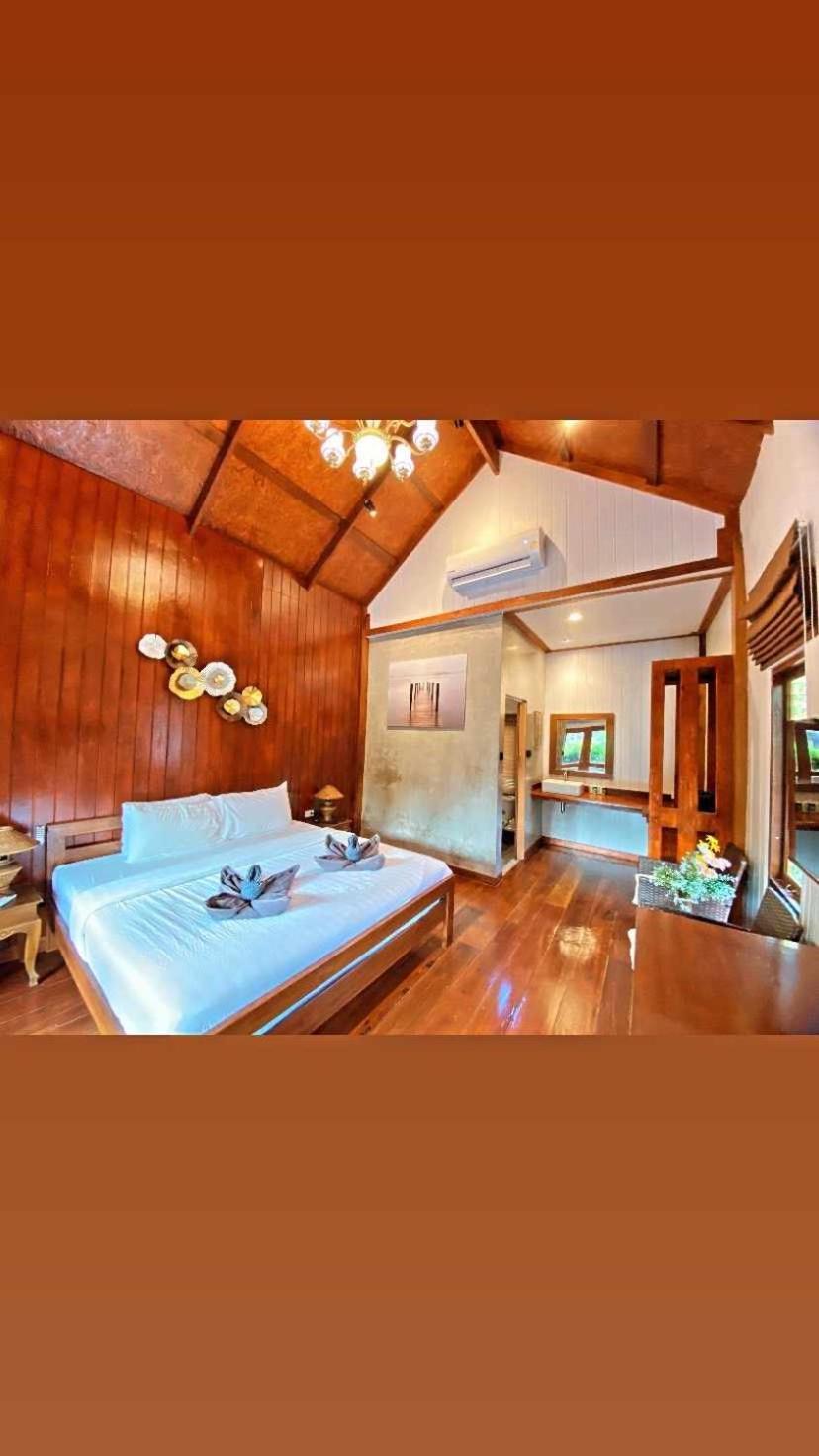 Little Rock Kohjum Hotel Koh Jum Exterior photo
